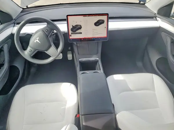 7SAYGDEF9SF266451 2025 TESLA MODEL Y - Image 8