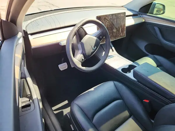 7SAYGDEF9SF299272 2025 TESLA MODEL Y - Image 8