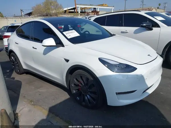 7SAYGDEF9SF304440 2025 TESLA MODEL Y - Image 1