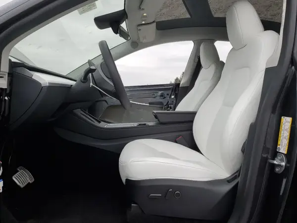 2025 TESLA MODEL Y auction photo 7