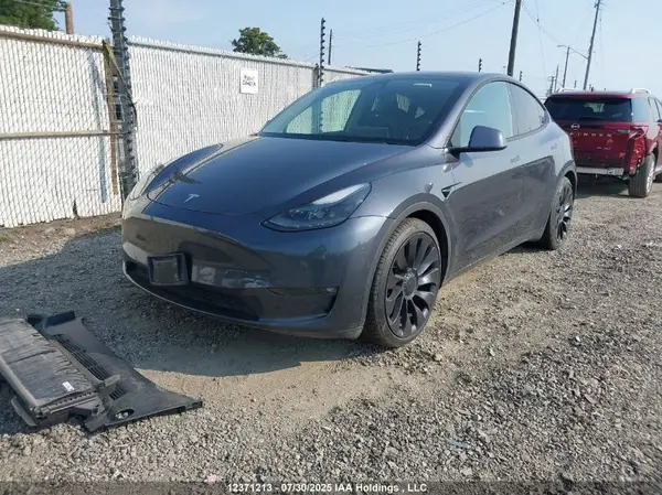 7SAYGDEFXNF307545 2022 TESLA MODEL Y - Image 2