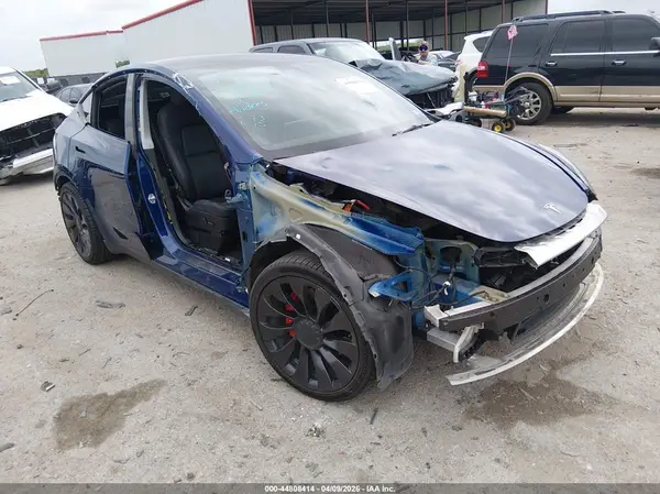 7SAYGDEFXNF311787 2022 TESLA MODEL Y - Image 1
