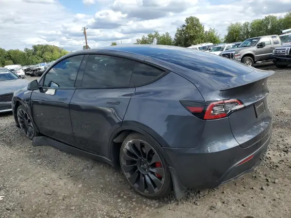 7SAYGDEFXNF322563 2022 TESLA MODEL Y - Image 2