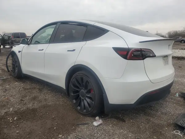 7SAYGDEFXNF322935 2022 TESLA MODEL Y - Image 2