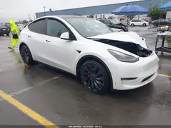 7SAYGDEFXNF323678 2022 TESLA MODEL Y
