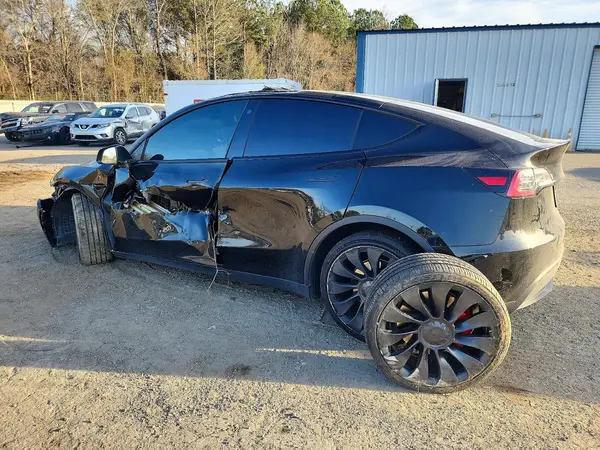 7SAYGDEFXNF326676 2022 TESLA MODEL Y - Image 2