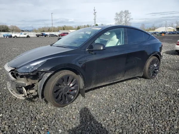 7SAYGDEFXNF326967 2022 TESLA MODEL Y - Image 1