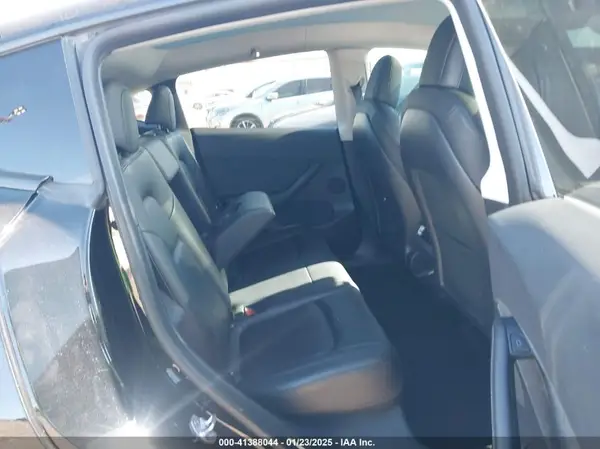 7SAYGDEFXNF330193 2022 TESLA MODEL Y - Image 8