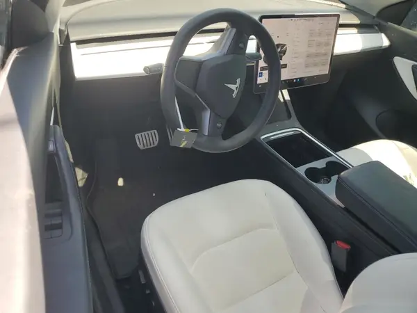 7SAYGDEFXNF337046 2022 TESLA MODEL Y - Image 8