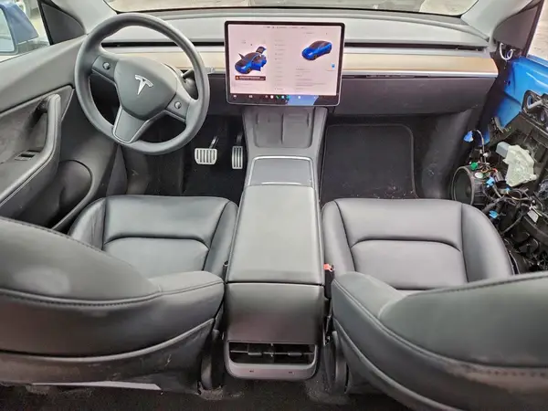 7SAYGDEFXNF348418 2022 TESLA MODEL Y - Image 8