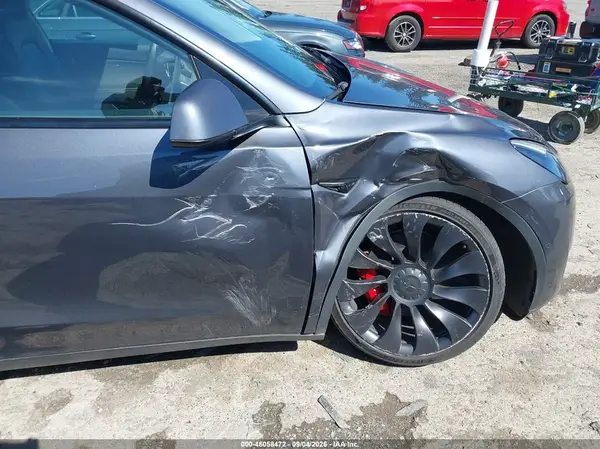 2022 TESLA MODEL Y auction photo 6