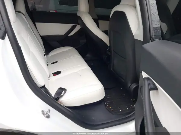 7SAYGDEFXNF376882 2022 TESLA MODEL Y - Image 8