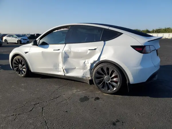 7SAYGDEFXNF389535 2022 TESLA MODEL Y - Image 2