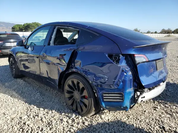 7SAYGDEFXNF404308 2022 TESLA MODEL Y - Image 2