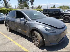 7SAYGDEFXNF405460 2022 TESLA MODEL Y