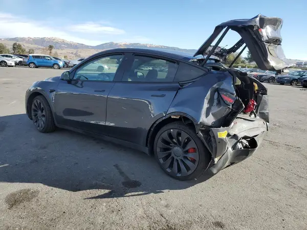 7SAYGDEFXNF406060 2022 TESLA MODEL Y - Image 2