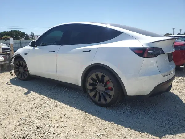 7SAYGDEFXNF406382 2022 TESLA MODEL Y - Image 2
