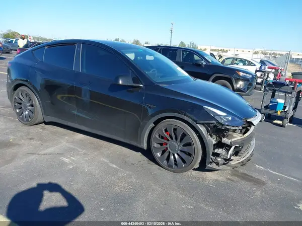 7SAYGDEFXNF406401 2022 TESLA MODEL Y - Image 1