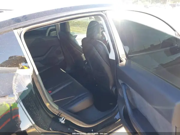 7SAYGDEFXNF406401 2022 TESLA MODEL Y - Image 8