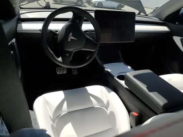 7SAYGDEFXNF406785 2022 TESLA MODEL Y - Image 8