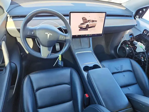 7SAYGDEFXNF409931 2022 TESLA MODEL Y - Image 8