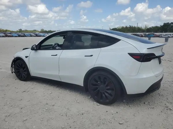 7SAYGDEFXNF410531 2022 TESLA MODEL Y - Image 2