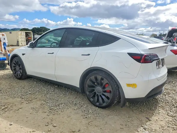 7SAYGDEFXNF411436 2022 TESLA MODEL Y - Image 2