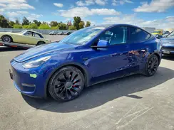 7SAYGDEFXNF437700 2022 TESLA MODEL Y