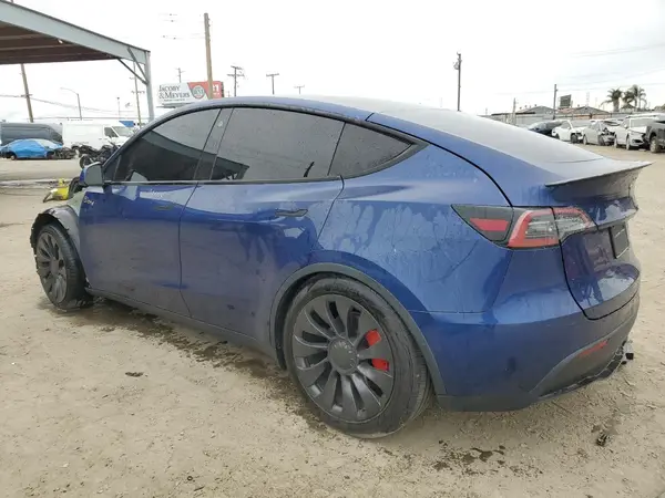 7SAYGDEFXNF438281 2022 TESLA MODEL Y - Image 2