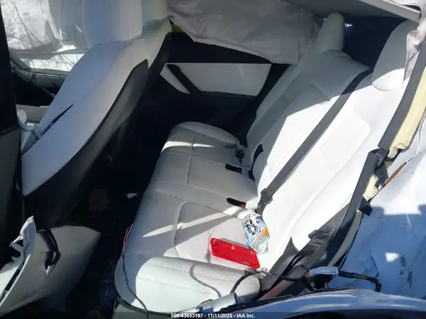 7SAYGDEFXNF440239 2022 TESLA MODEL Y - Image 8