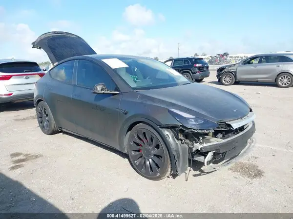 7SAYGDEFXNF440273 2022 TESLA MODEL Y - Image 1