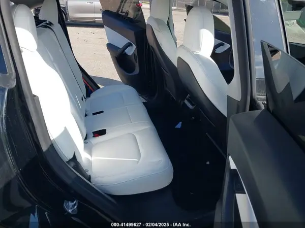 7SAYGDEFXNF440273 2022 TESLA MODEL Y - Image 8