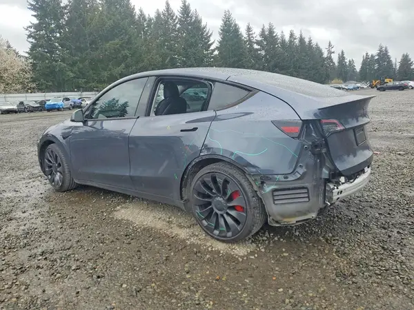 7SAYGDEFXNF443903 2022 TESLA MODEL Y - Image 2