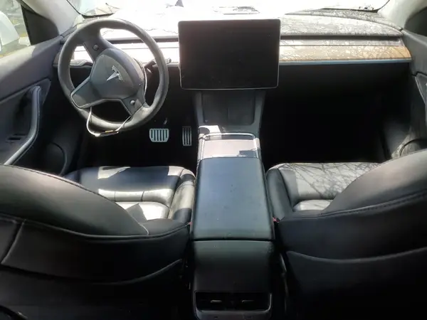 7SAYGDEFXNF446073 2022 TESLA MODEL Y - Image 8
