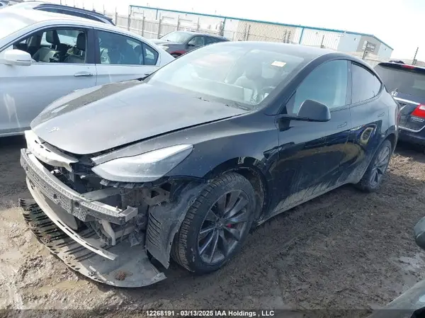 7SAYGDEFXNF448230 2022 TESLA MODEL Y - Image 2