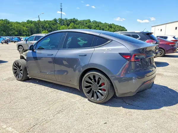 7SAYGDEFXNF456294 2022 TESLA MODEL Y - Image 2