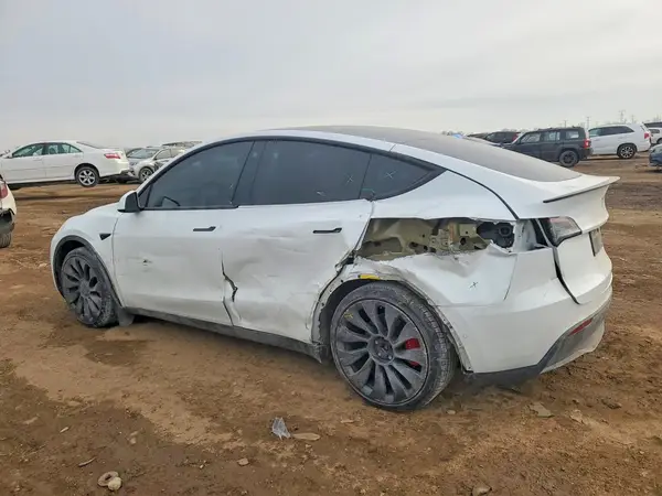 7SAYGDEFXNF463410 2022 TESLA MODEL Y - Image 2