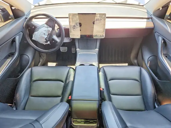 7SAYGDEFXNF484712 2022 TESLA MODEL Y - Image 8