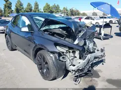 7SAYGDEFXNF487500 2022 TESLA MODEL Y