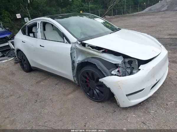 7SAYGDEFXNF487741 2022 TESLA MODEL Y - Image 1