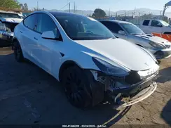 7SAYGDEFXNF488274 2022 TESLA MODEL Y