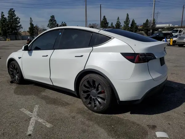 7SAYGDEFXNF490381 2022 TESLA MODEL Y - Image 2
