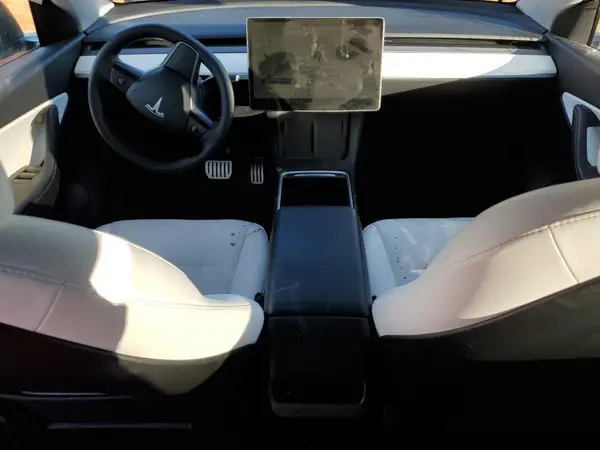 7SAYGDEFXNF495273 2022 TESLA MODEL Y - Image 8