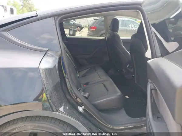 7SAYGDEFXNF511455 2022 TESLA MODEL Y - Image 8