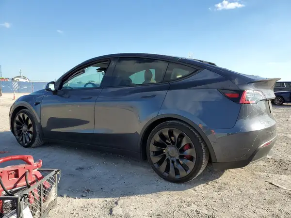 7SAYGDEFXNF517160 2022 TESLA MODEL Y - Image 2