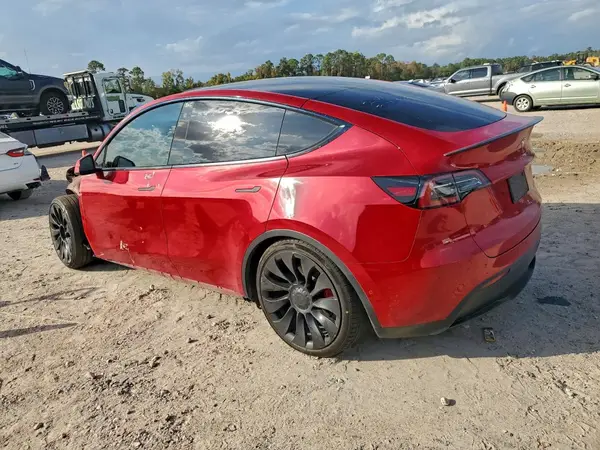 7SAYGDEFXNF520639 2022 TESLA MODEL Y - Image 2