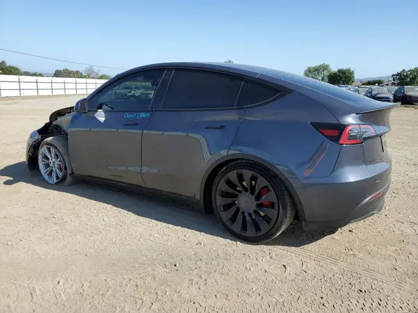 7SAYGDEFXNF521502 2022 TESLA MODEL Y - Image 2