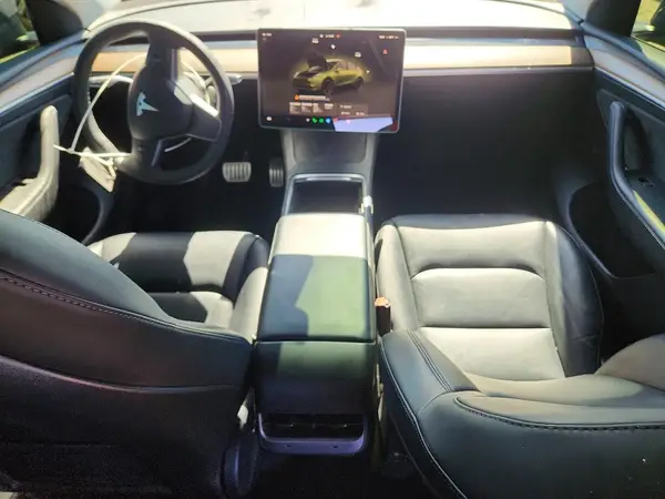 7SAYGDEFXNF530023 2022 TESLA MODEL Y - Image 8