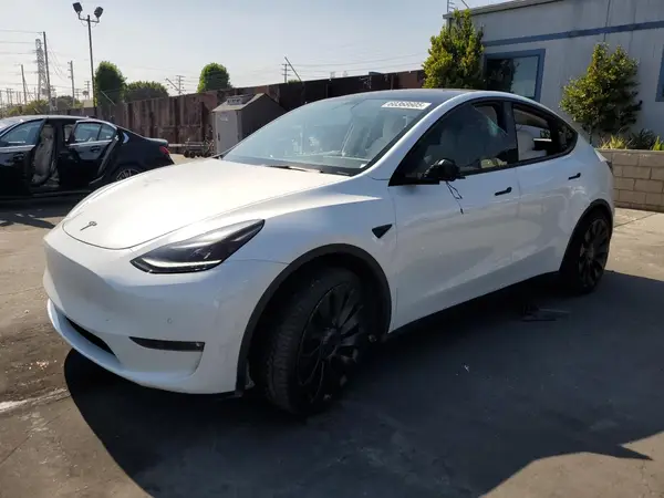 7SAYGDEFXNF530569 2022 TESLA MODEL Y - Image 1