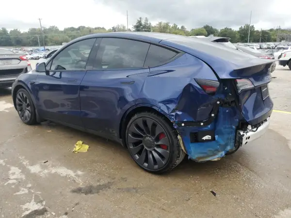 7SAYGDEFXNF530846 2022 TESLA MODEL Y - Image 2